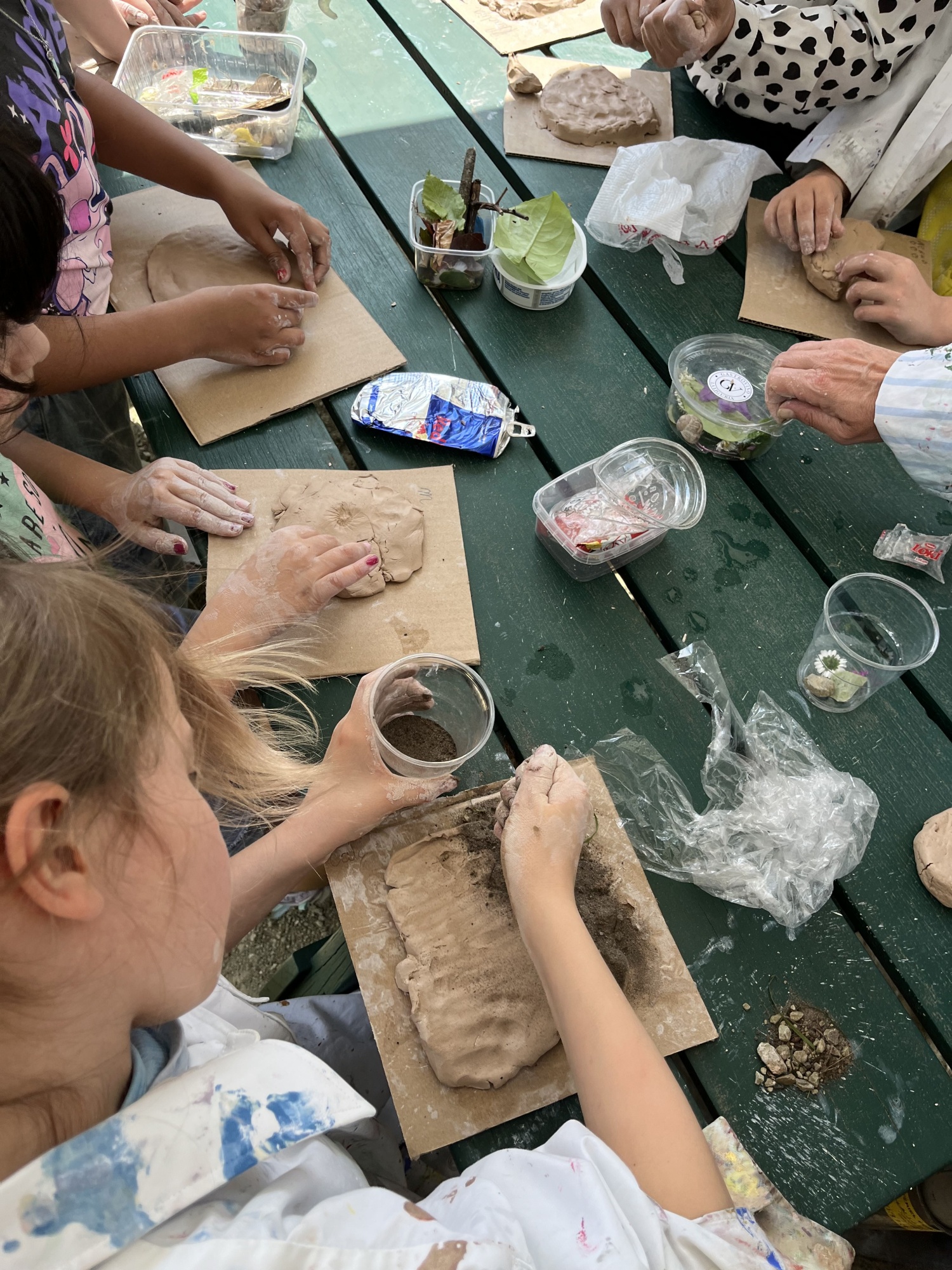 <p>Wij West residency &ldquo;We paint Het Zand&rdquo; (1) by Kamila Wolszczak, 2024. Photo by Kamila Wolszczak.</p>